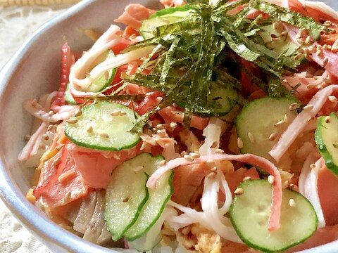 ★焼き塩鮭とカニカマのシンプルちらし丼★